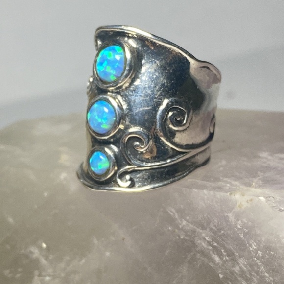 Sterling Silver Lab Opal Cigar Ring - by Didae Israel - Picture 3 of 5